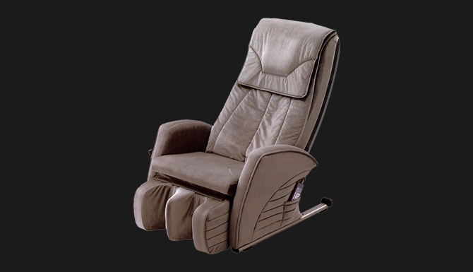 2000 – Sự kết hợp giữa túi khí và bi massage<br />
[Air Solution Massage Chair AS-777]<br />

